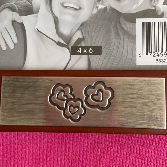 Adorable ‘Sisters’ Photo Frame - Picture 3 of 8